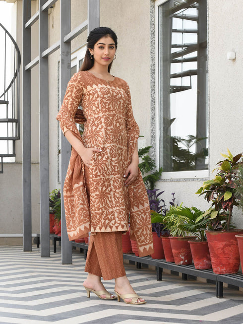 MULMUL TARITA BLOCK PRINTED KURTA-PANTS & DUPATTA SET MULMUL TARITA BLOCK PRINTED KURTA-PANTS & DUPATTA SET